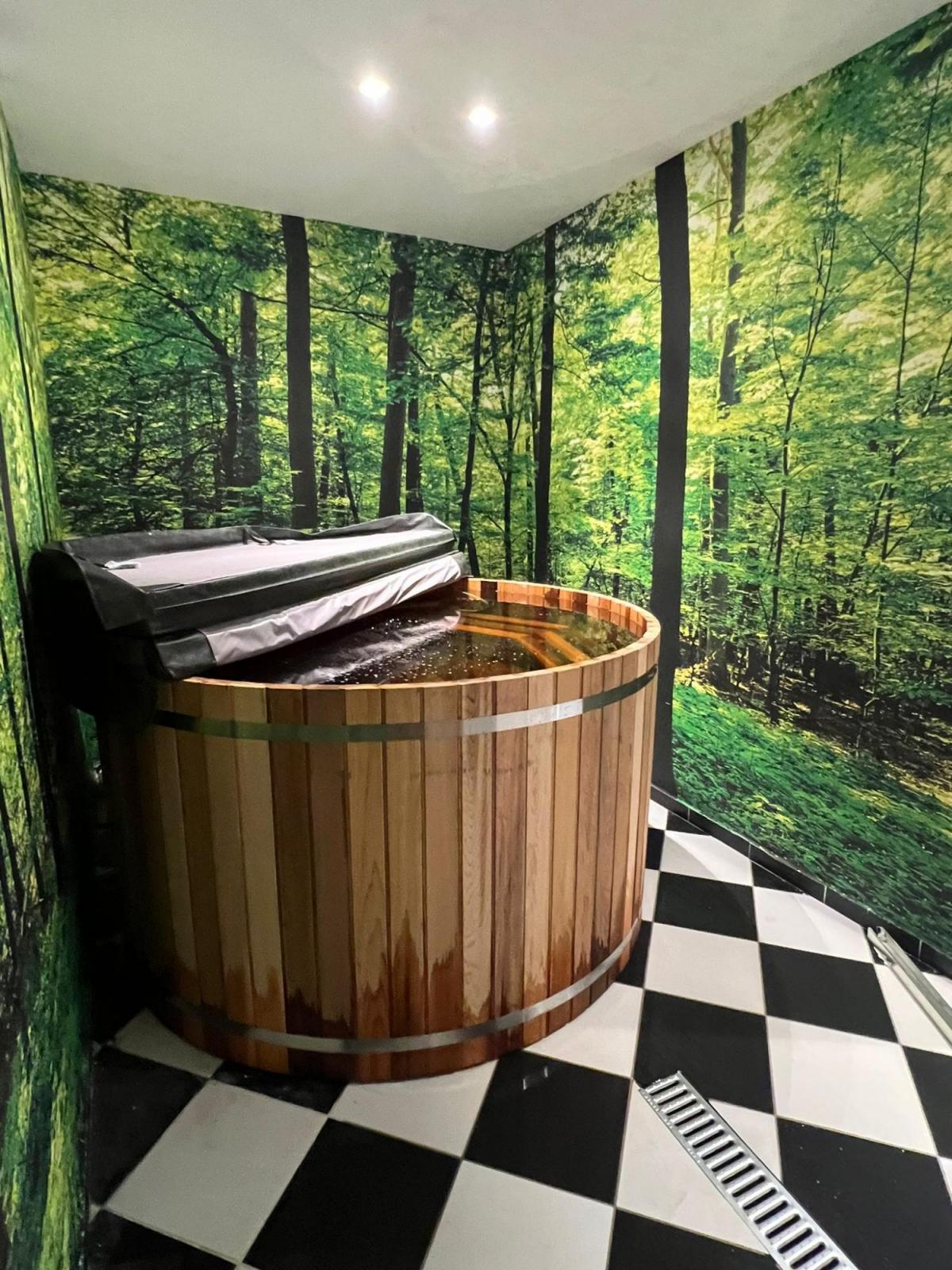   ג'קוזי - ספא דימונדס כפר שמריהו