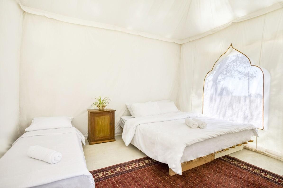  חדר באוהלי גלאמפינג - ספא במלון סבן רמון 