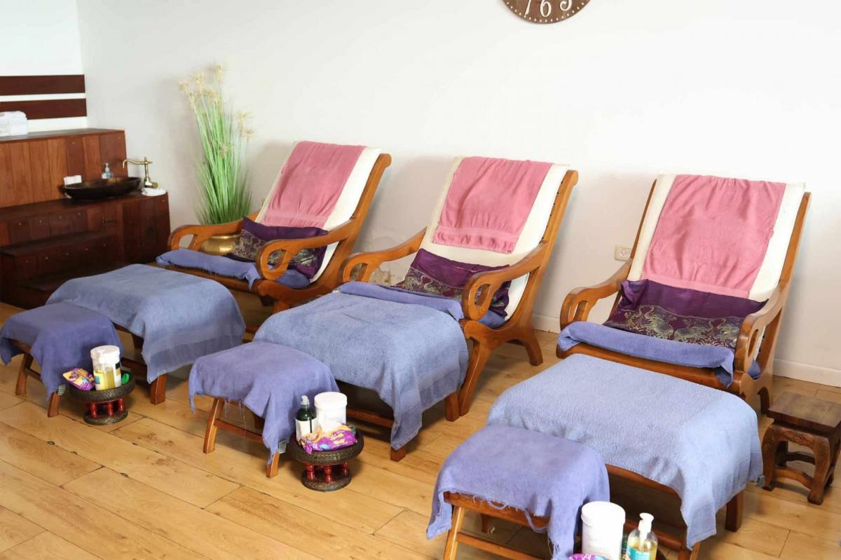 כורסאות פוט מסאג' - ספא קותאי תל אביב