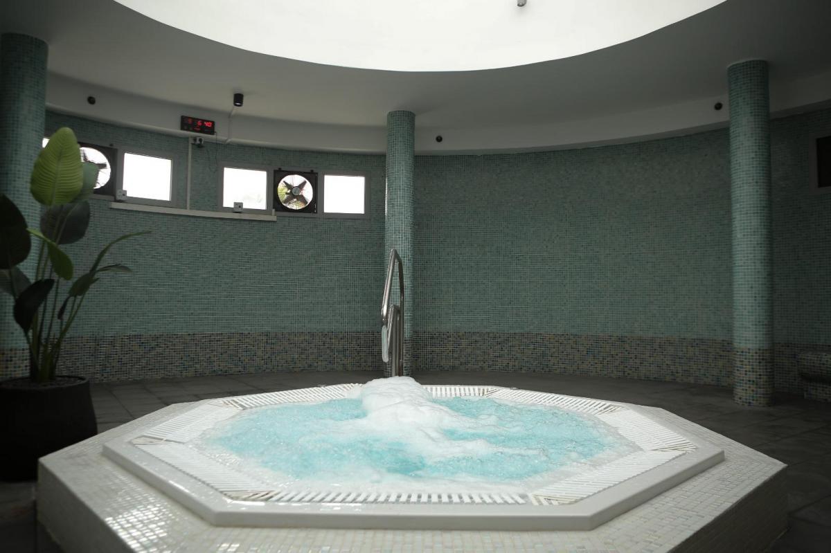  ג'קוזי - פרו ספא אופקים