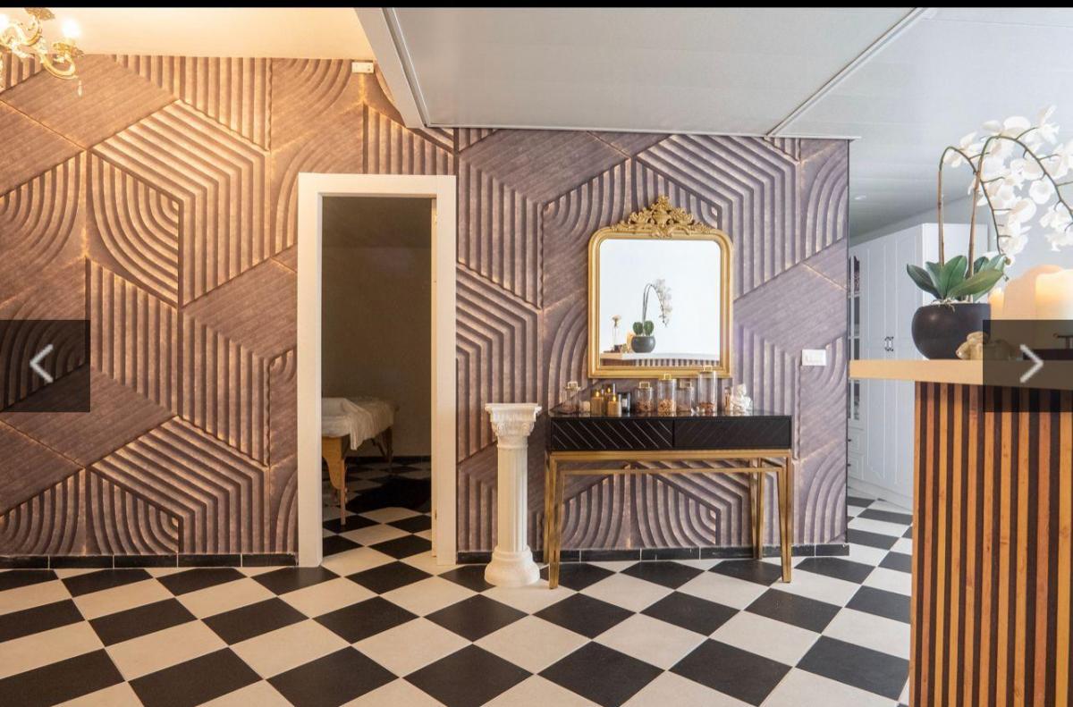 כניסה לחדרי הספא - ספא דימונדס כפר שמריהו