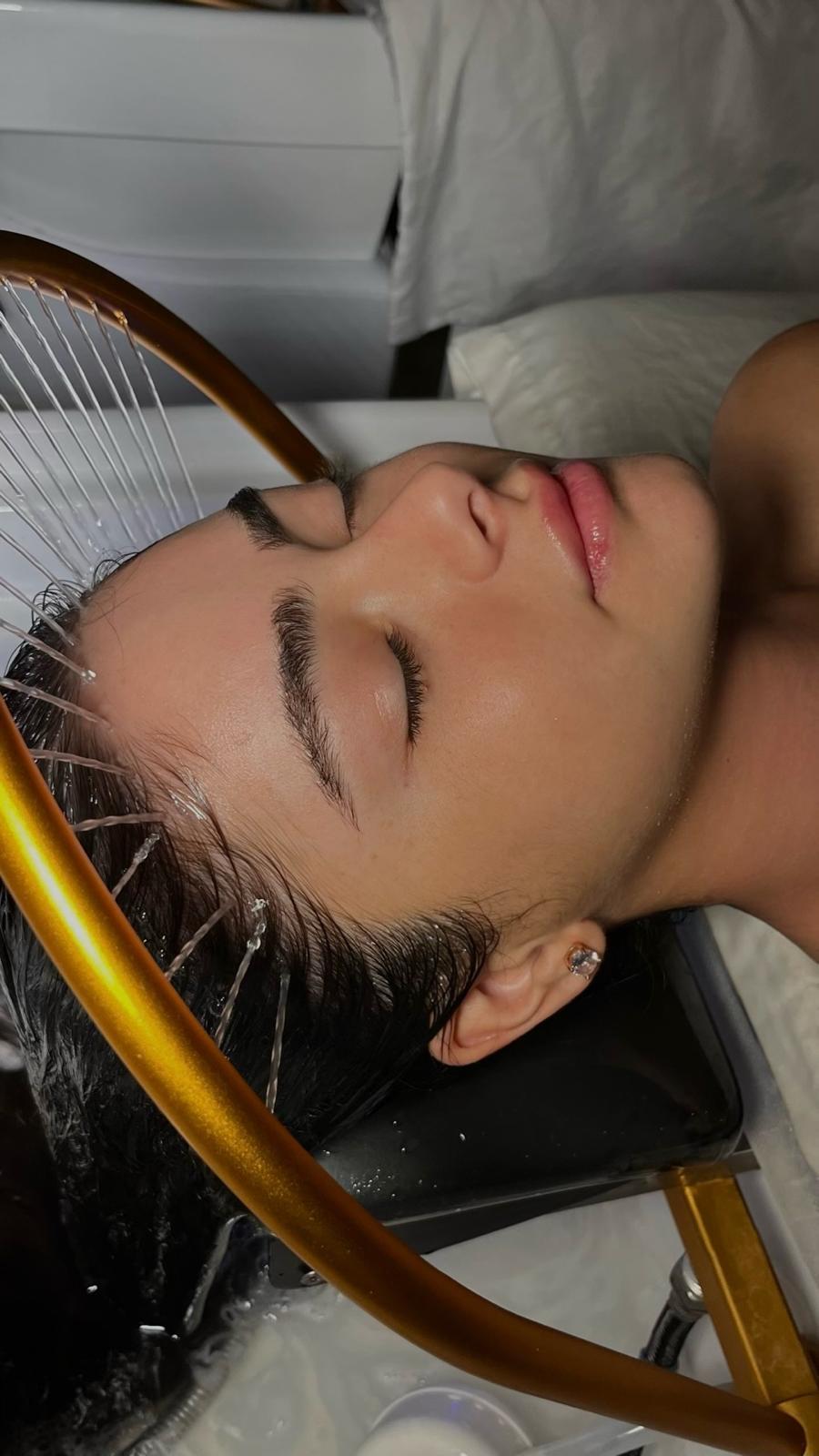  עיסוי ראש - Spa Aclinic