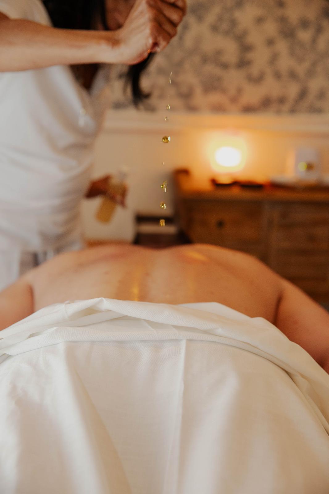  עיסוי שוודי - ספא במלון בריאה