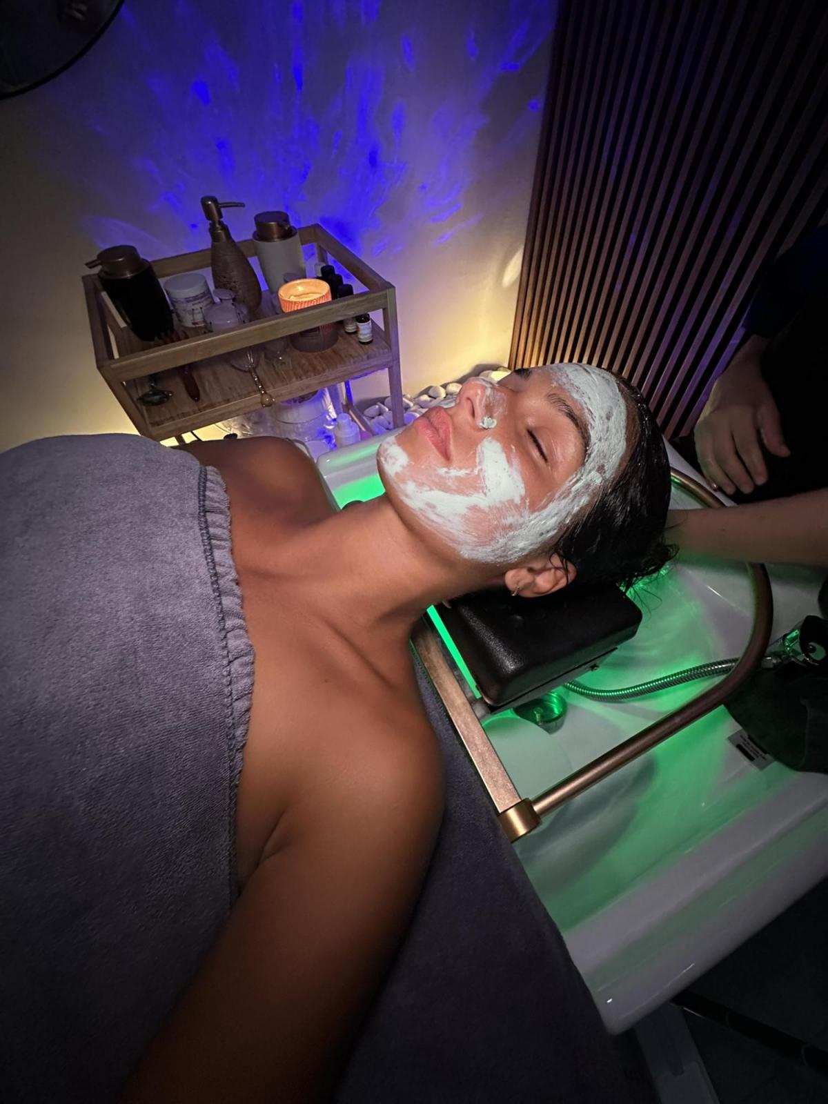  טיפול פנים - בל ספא ראש בנתניה 