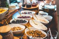   ארוחת בוקר - דולפין וילג' בשבי ציון