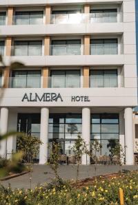  חזית המלון - ספא אלמרה