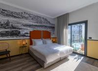   חדר לינה זוגי עם מרפסת - מלון סבן סיז 