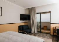   חדר שינה זוגי - מלון סבן סיז 