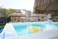  בריכה חיצונית - פרינס ספא