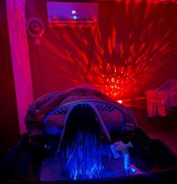    עיסוי ראש וקרקפת - ספא קסם האביב 