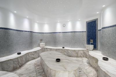 חמאם טורקי - חושן ספא חוף התמרים עכו 