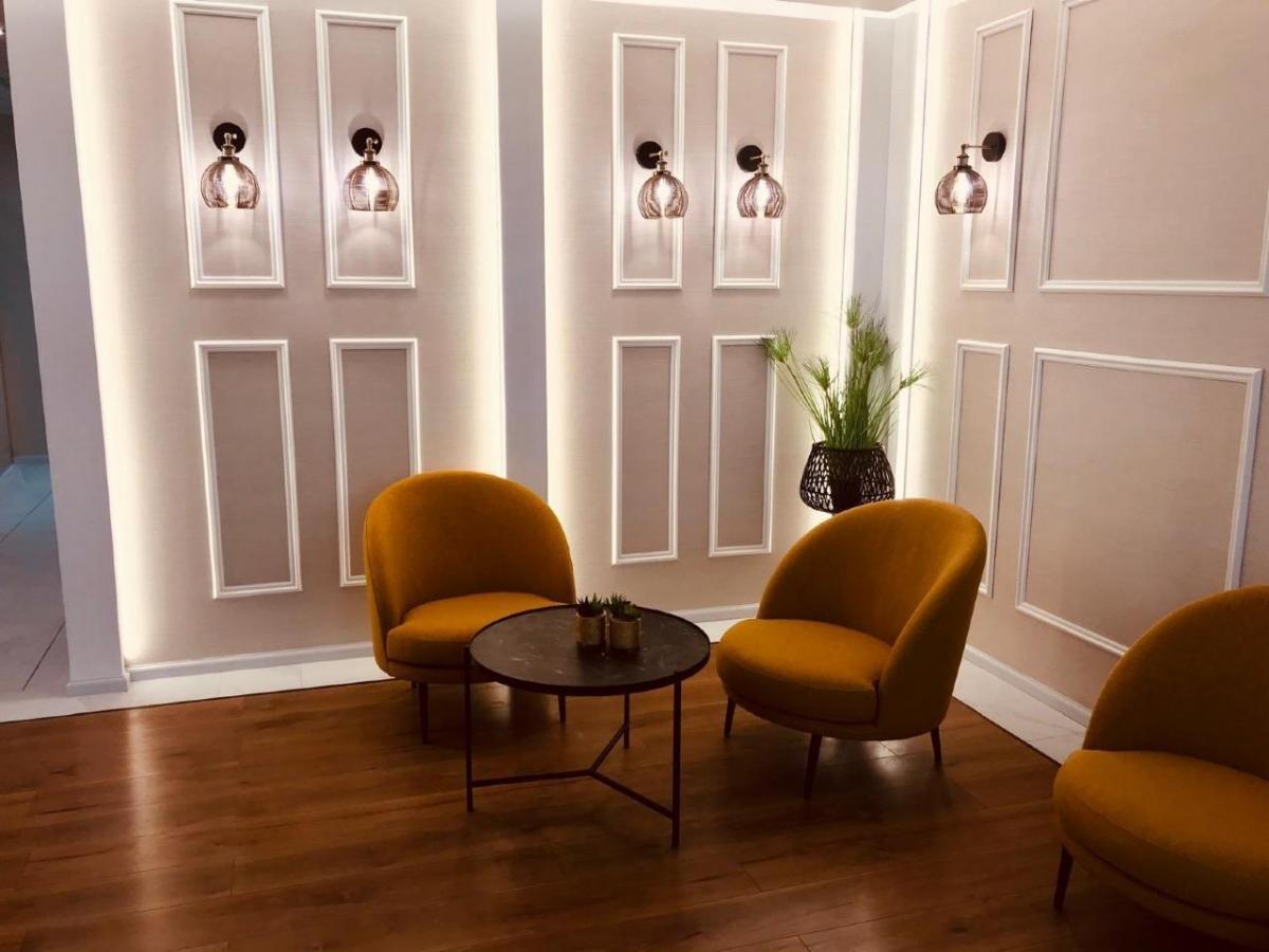  פינת ישיבה - ספא במלון רמדה 