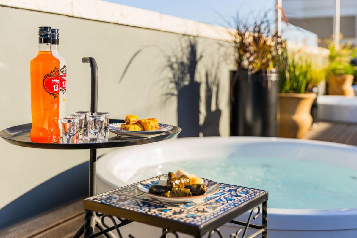  ג'קוזי - ספא מחנה יהודה 