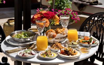 חבילת ספא ליחיד הכוללת עיסוי למשך 45 דקות, ארוחת בוקר וכניסה למתחם הספא חבילת ספא ליחיד הכוללת עיסוי למשך 45 דקות, ארוחת בוקר וכניסה למתחם הספא