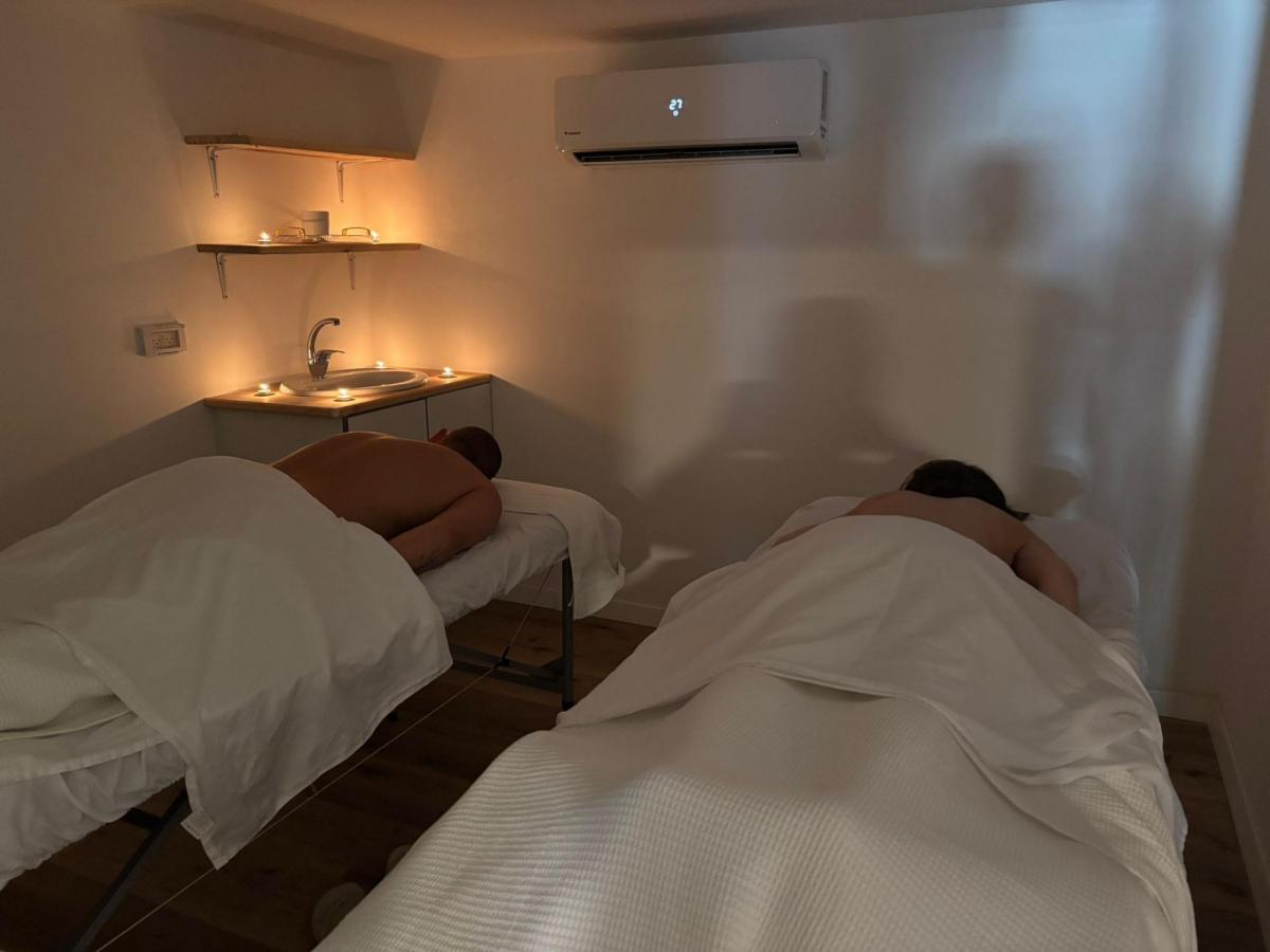  עיסוי זוגי - ספא גלילי