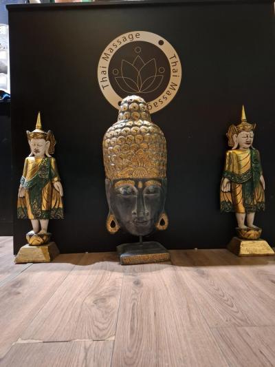 A package for two that includes a professional foot massage for 30 minutes.