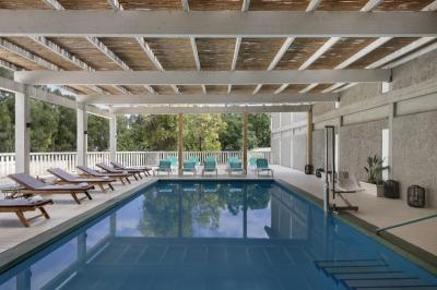 חבילת ספא זוגית הכוללת עיסוי למשך 45 דקות וכניסה לטרקלין חבילת ספא זוגית הכוללת עיסוי למשך 45 דקות וכניסה לטרקלין