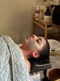  טיפול ראש עם מסכת פנים - ספא אקוואלין 