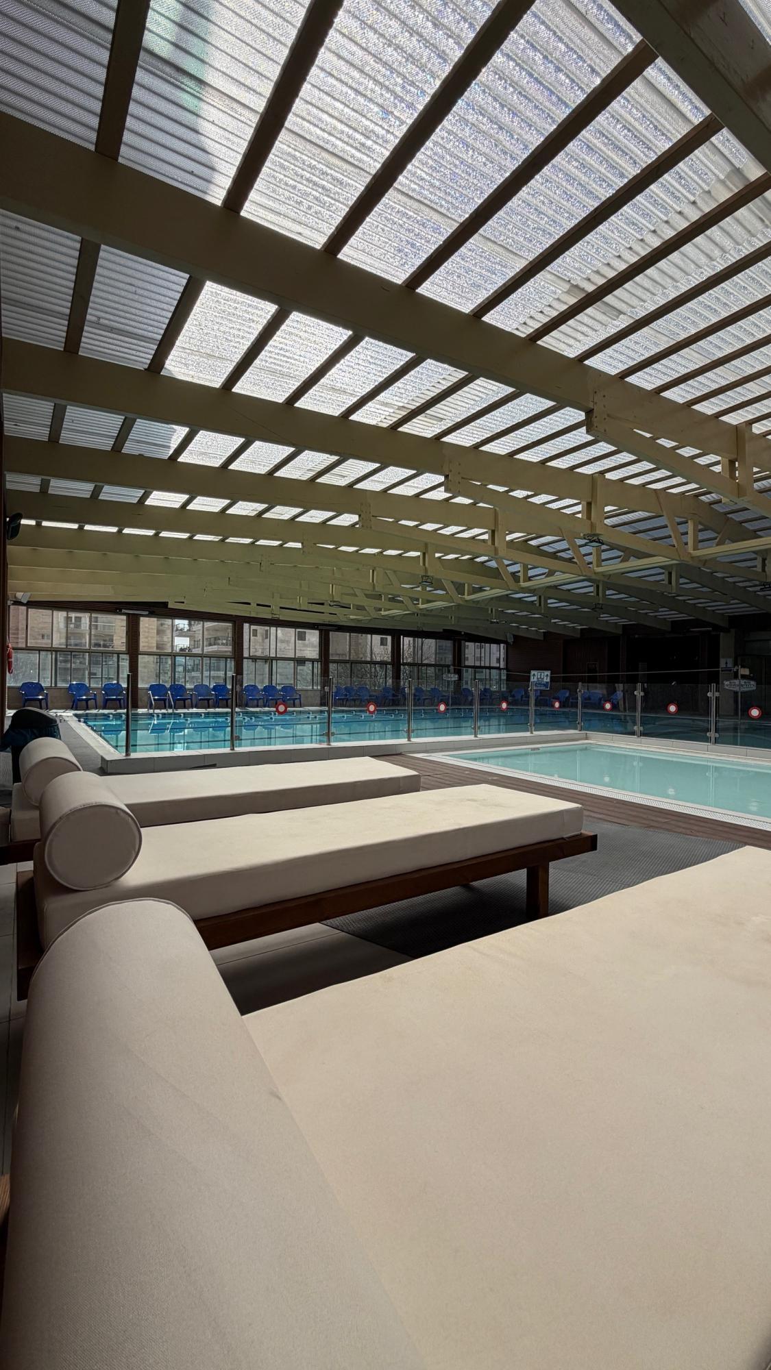  בריכה פנימית - ספא לאו אשקלון 