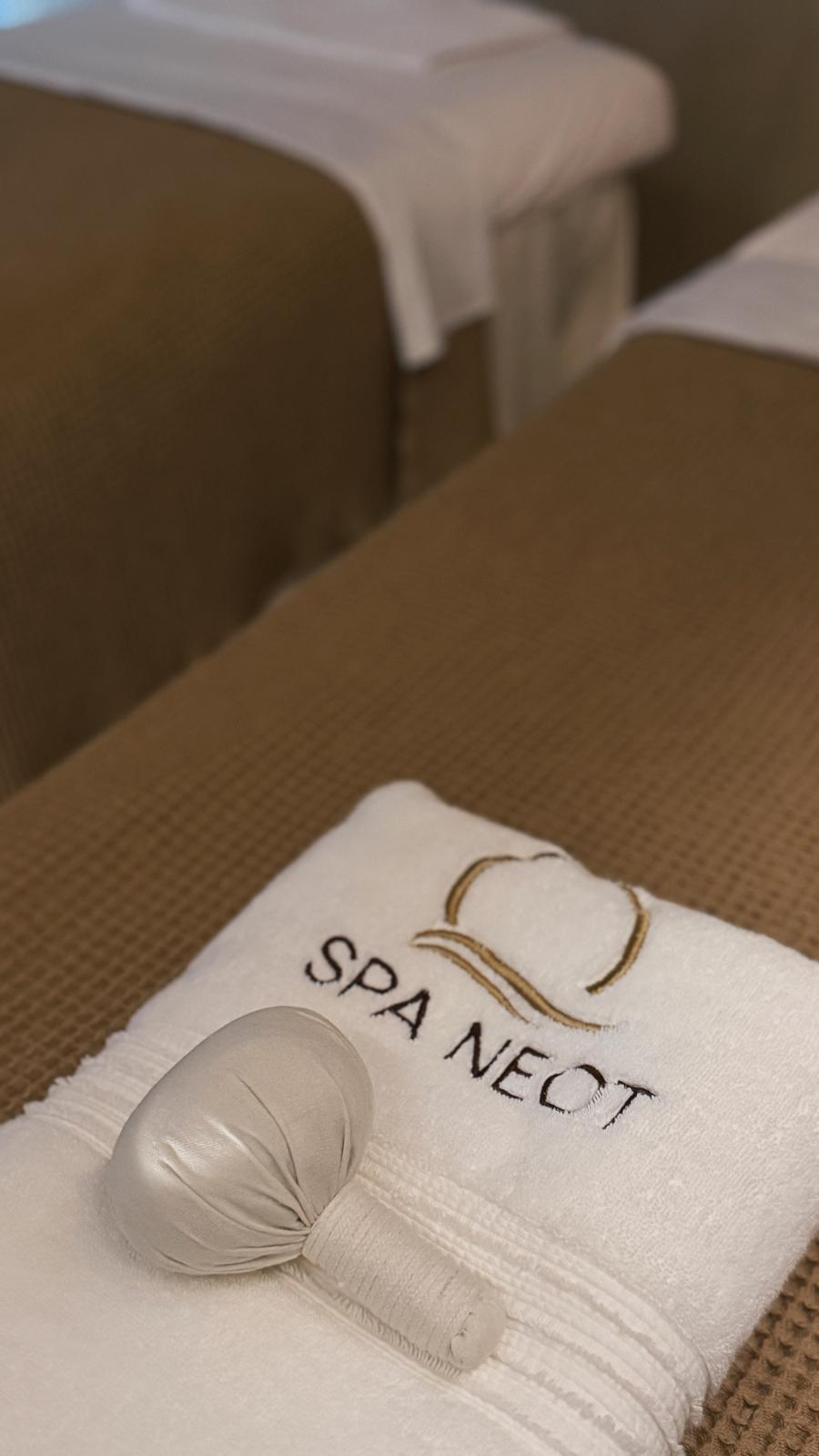   חדר טיפולים זוגי - ספא נאות