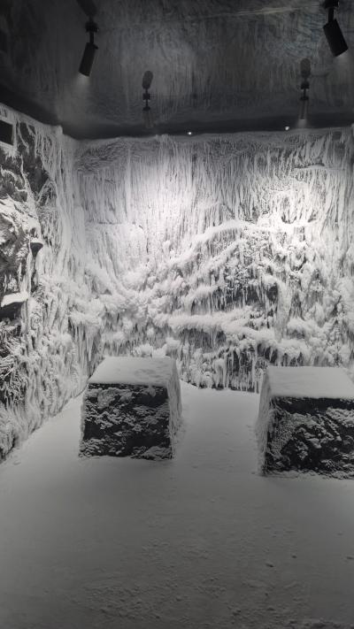 חבילת ספא ליחיד הכוללת עיסוי למשך 60 דקות וכניסה למתחם הספא לבריכות מחוממות וסאונה