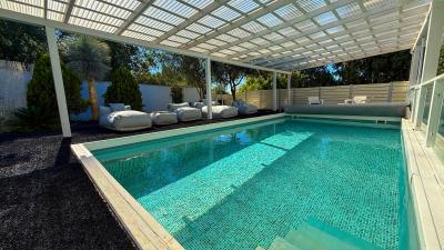 בריכה חיצונית - Liberty spa & suites